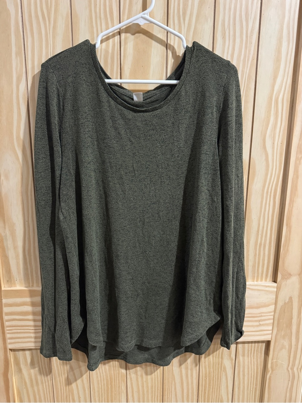 Old Navy oversized long sleeve hunter Green shirt